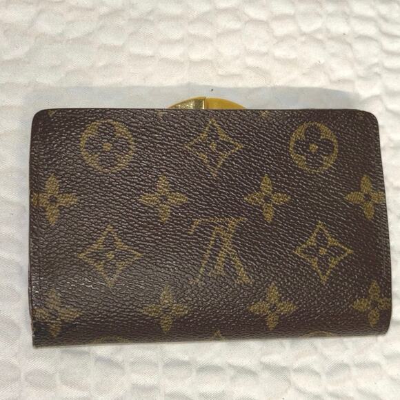 Louis Vuitton Bifold Monogram Wallet - Picture 2 of 5